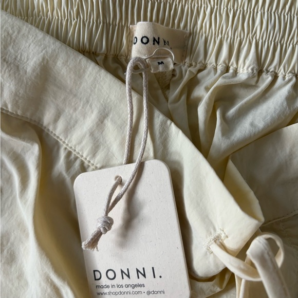 Donni nylon cargo pants - Medium- NWT - Picture 4 of 6